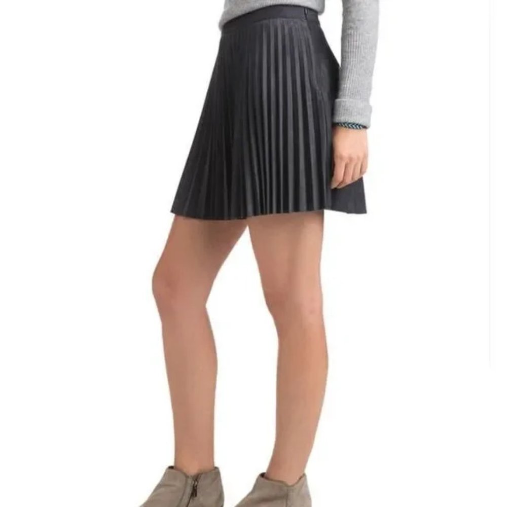 VINEYARD VINES Gray Accordion Pleated Faux Suede Skirt Size 8